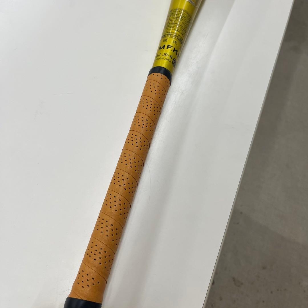 ペ*ズ様 スカイビート 硬式バット 83cm ゴールド