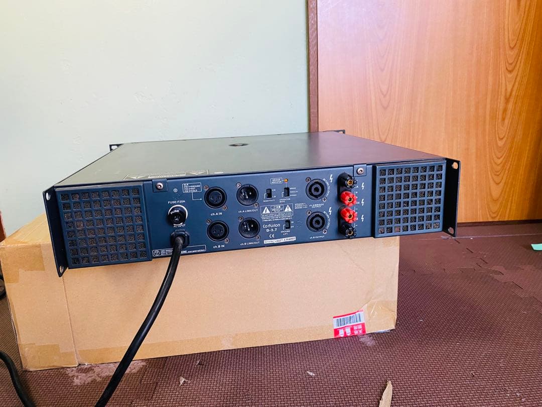 Co-fusion D-3.7 パワーアンプ、動作確認済み、良い品。