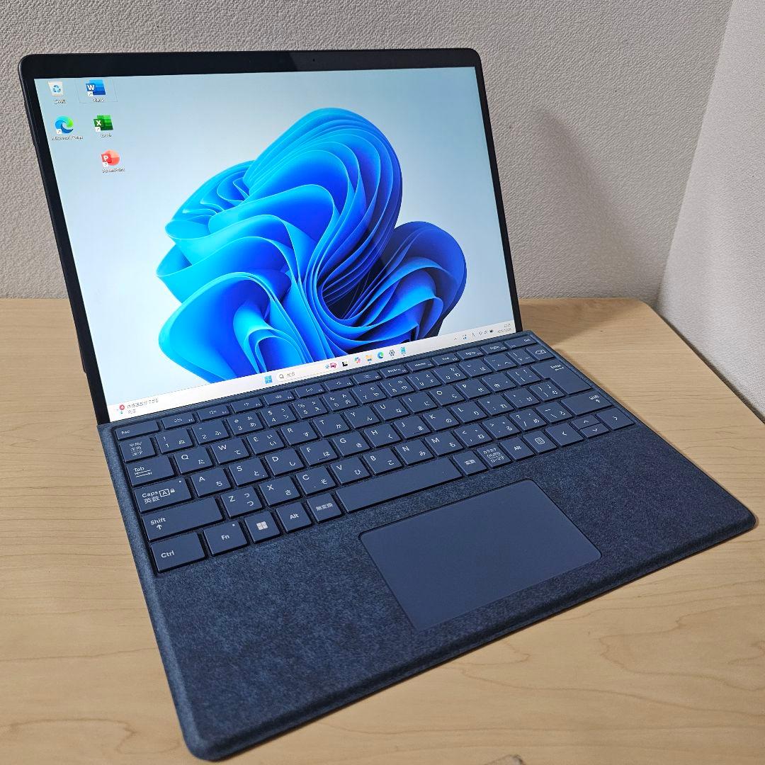 Surface Pro X／Microsoft SQ1／ペン収納可能キーボード