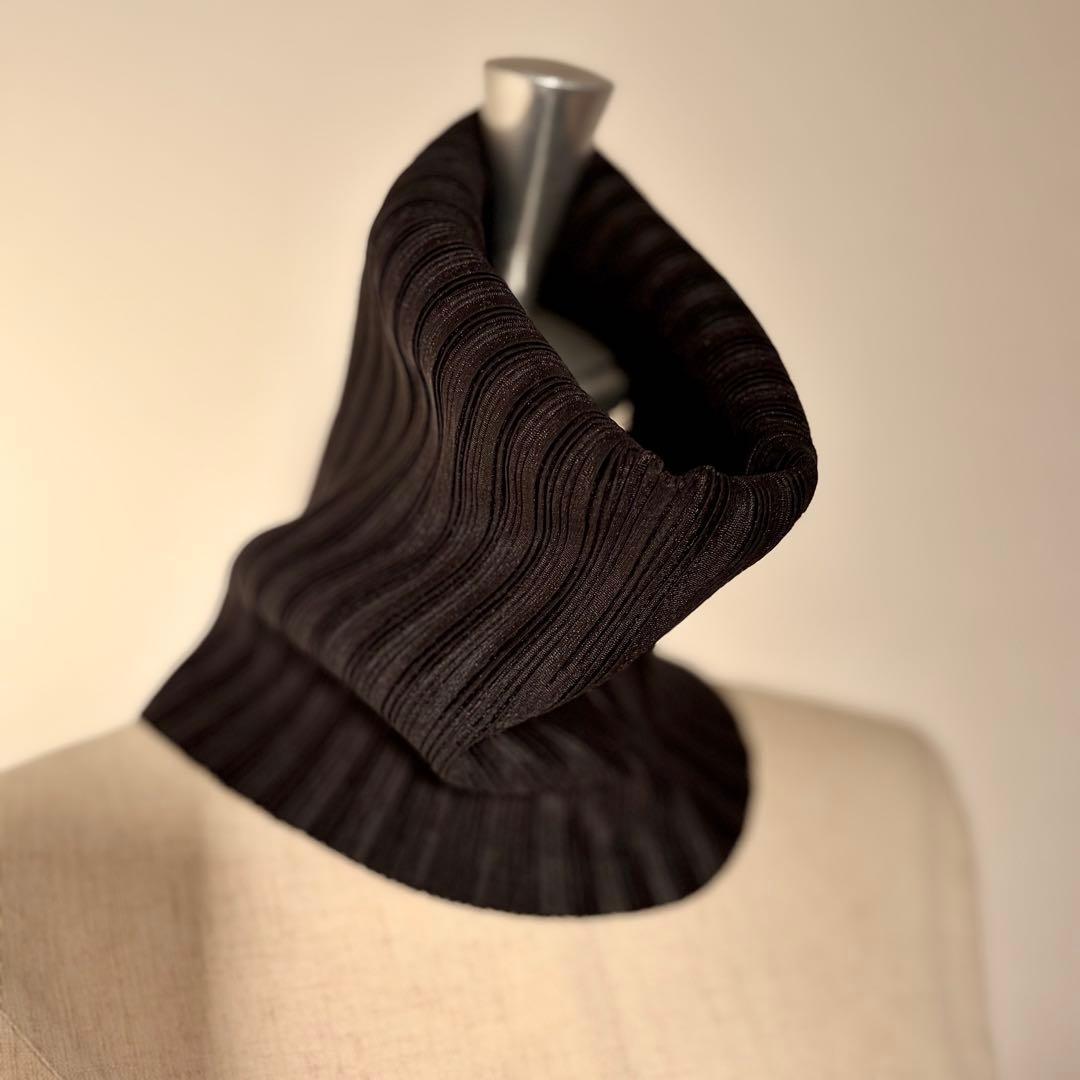 m*い様 美品イッセイミヤケ PLEATS PLEASE スヌード　ネックウォー
