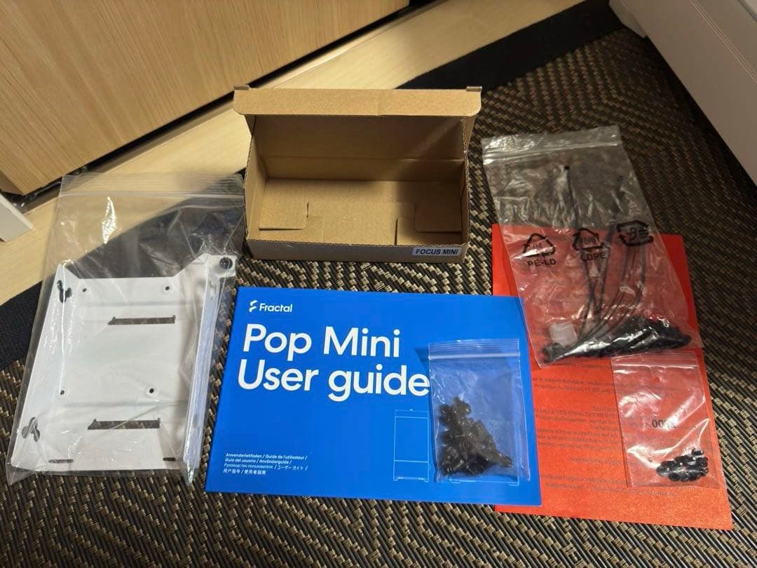 Pop Mini Air RGB TG ホワイト 純正USB-Cケーブル付き