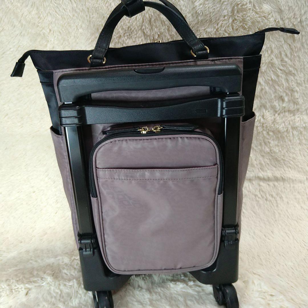 美品【スワニー】キャリーバッグ タイヤ４輪 レオパード