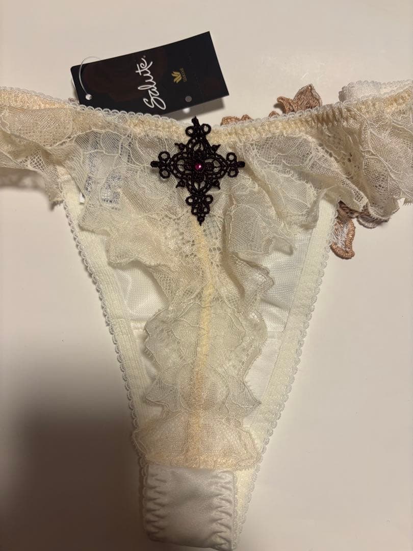 ワコール サルート B70&ボーイM &ソングM IV