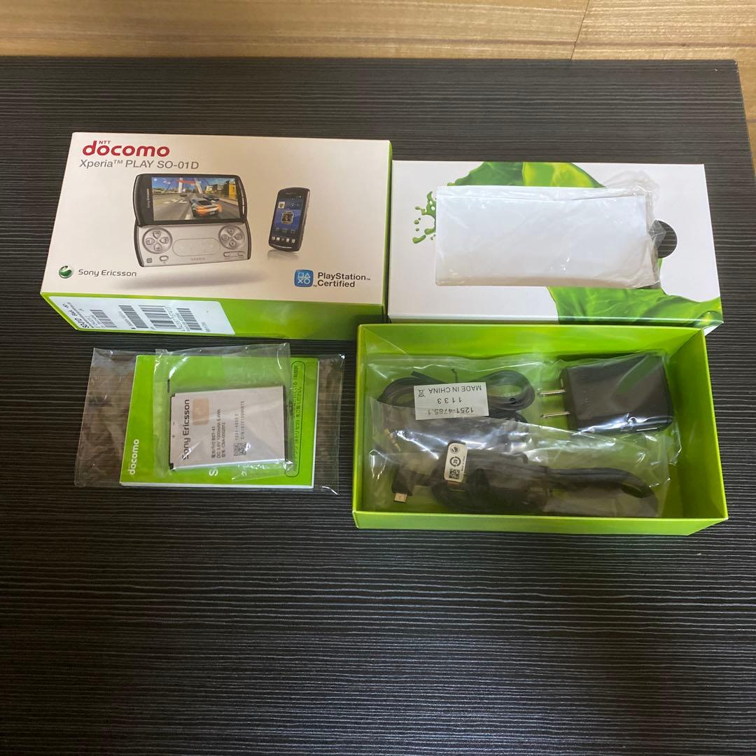 【中古(空箱)】Xperia PLAY SO-01D docomo Black