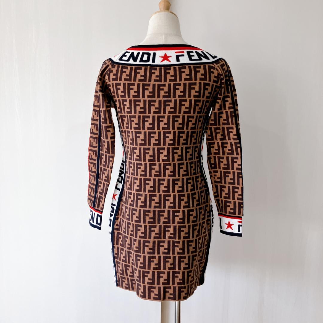 【美品】　フェンディ　ズッカ柄ロゴラインラグランスリーブミニニットワンピース