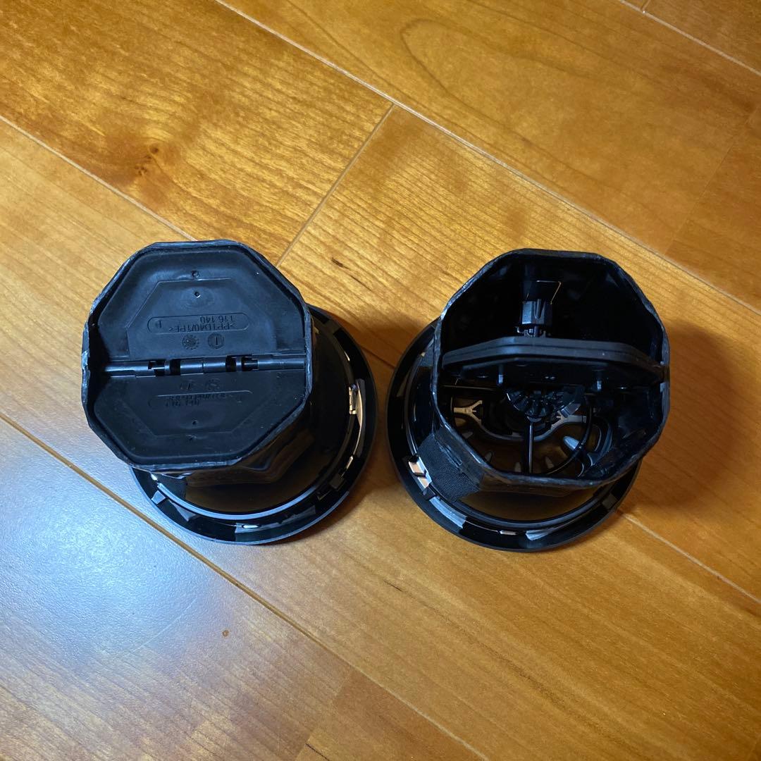 マツダRX-8用　メルセデス・ベンツW247 Bクラス流用　エアコンベント