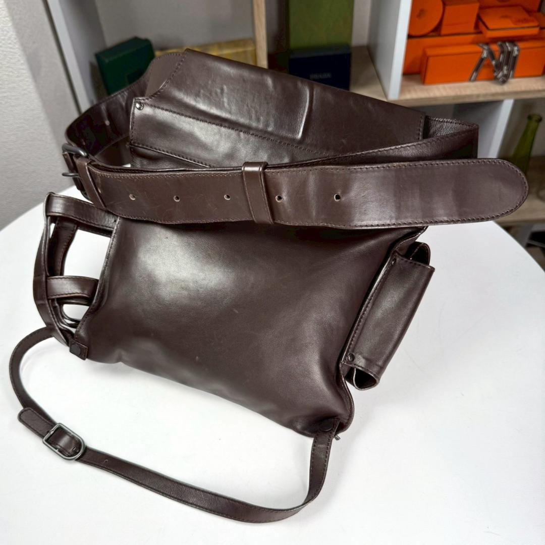 美品 BOTTEGA VENETA ボディ ウエストバッグ イントレチャート