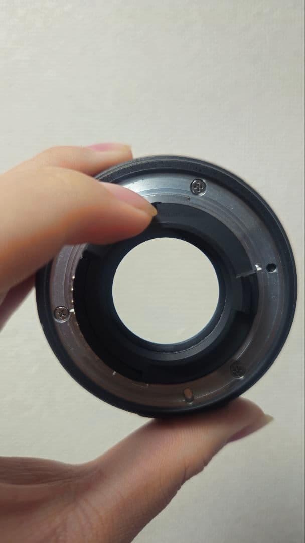 ニコン AF-S nikkor 35mm f1.8 DX レンズ