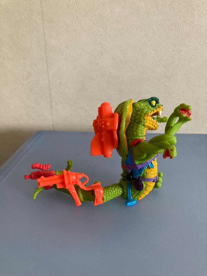 週末セール　ミュータントタートルズ SCALE TAIL