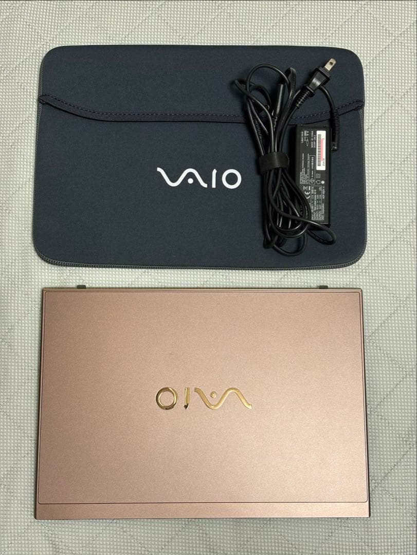 Windowsノート本体 VAIO VJS142C11N Corei5-10210U 8GB SSD256