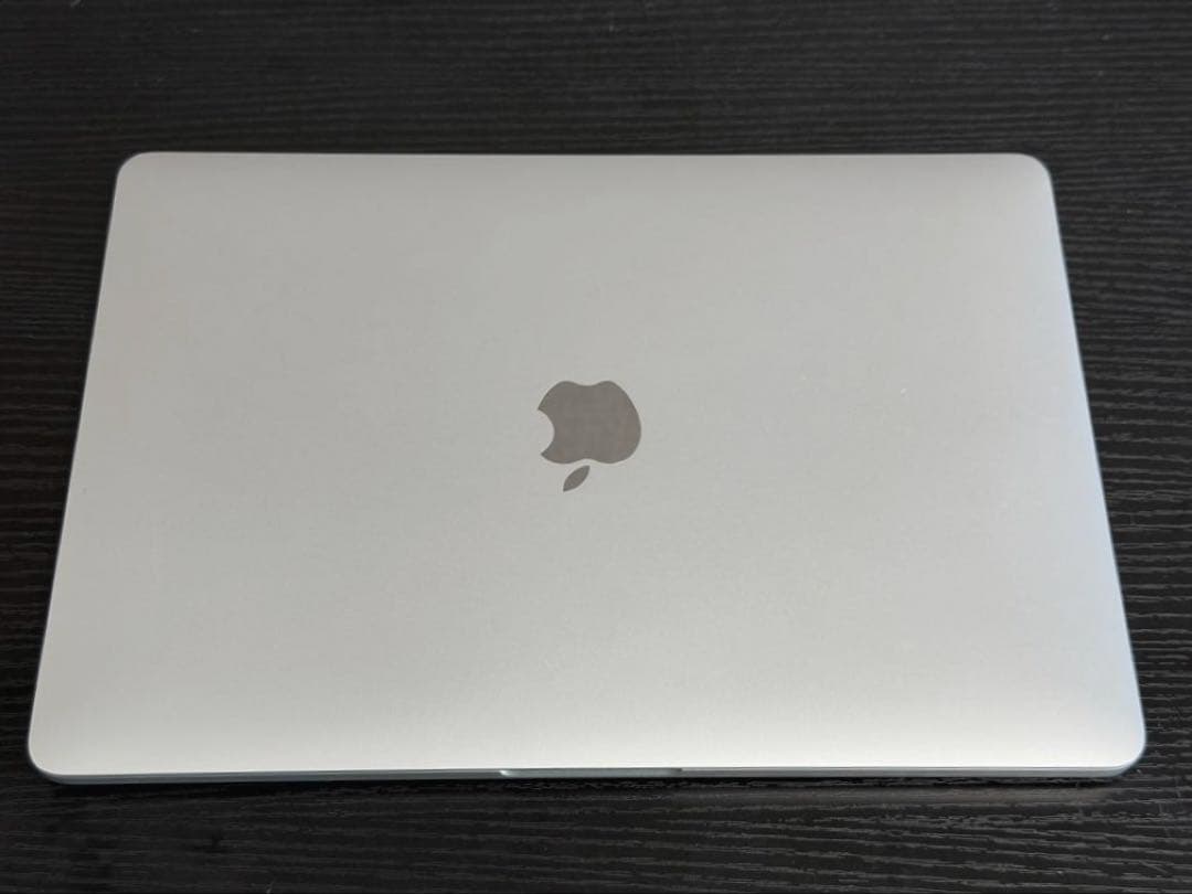 【美品】MacBook Pro M1チップ 13インチ シルバー 充放電70回