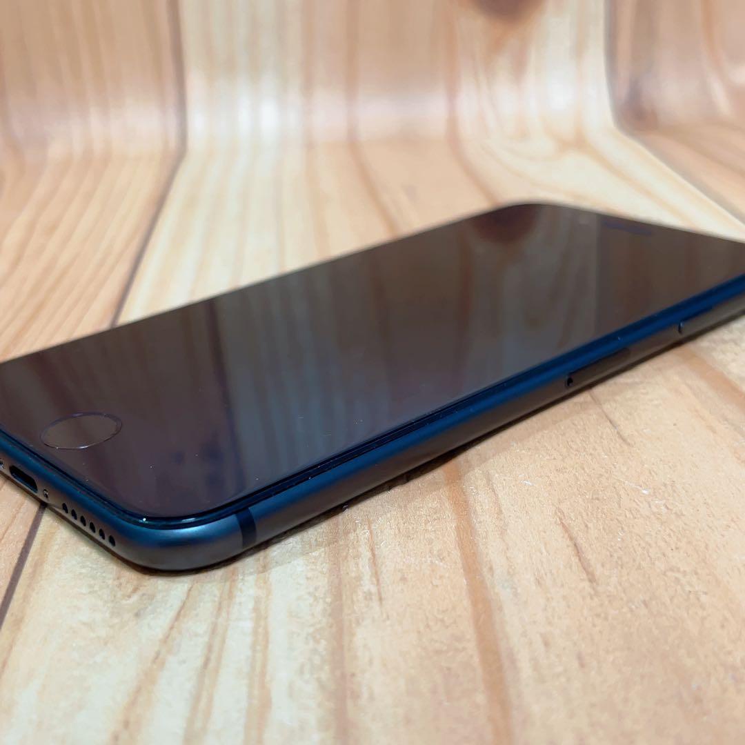 SIMフリー 本体 iPhone 8 64 GB ブラック 162 電池良好