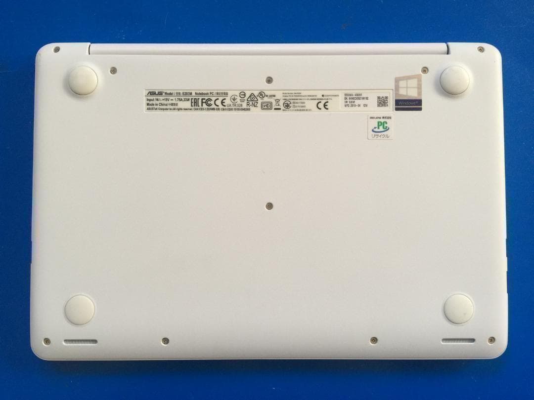 ASUS E203MA 11.6型TFT液晶 980g 軽量・薄型コンパクトPC