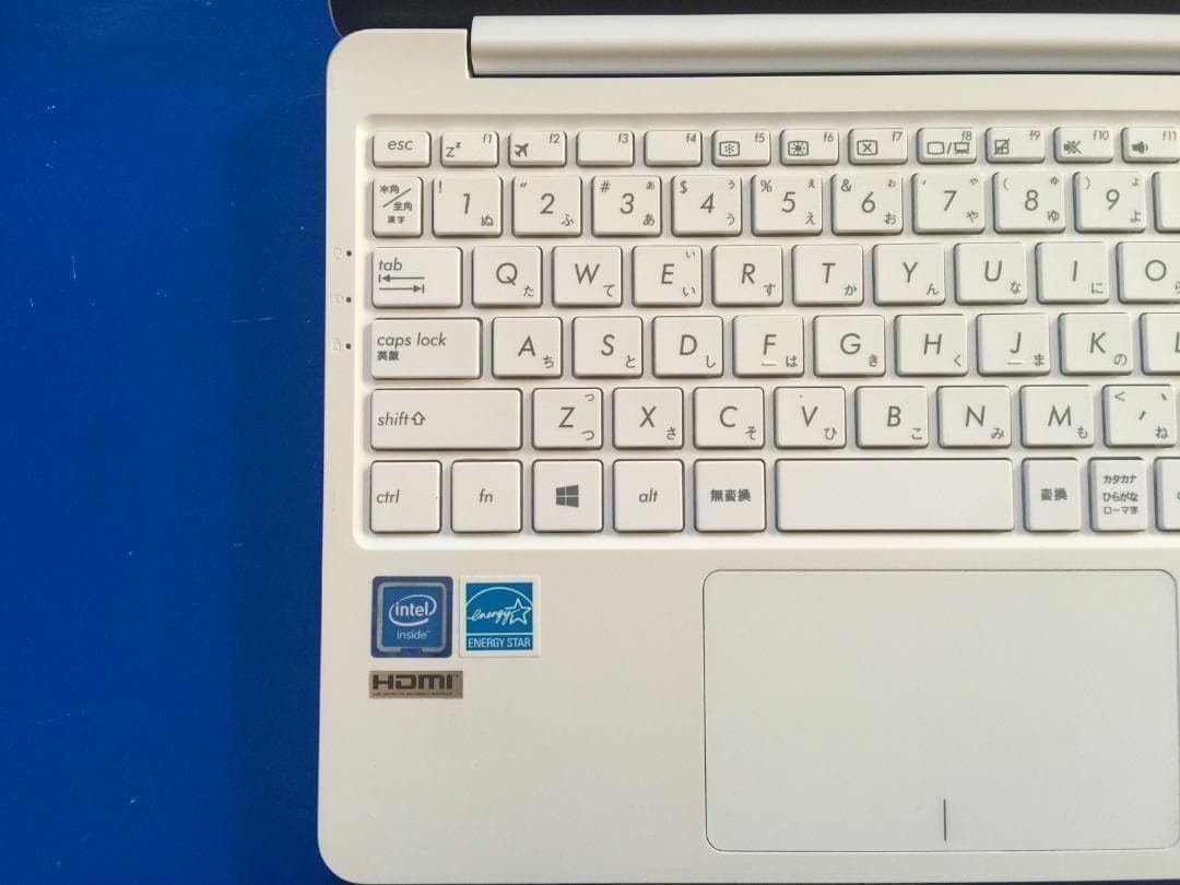 ASUS E203MA 11.6型TFT液晶 980g 軽量・薄型コンパクトPC