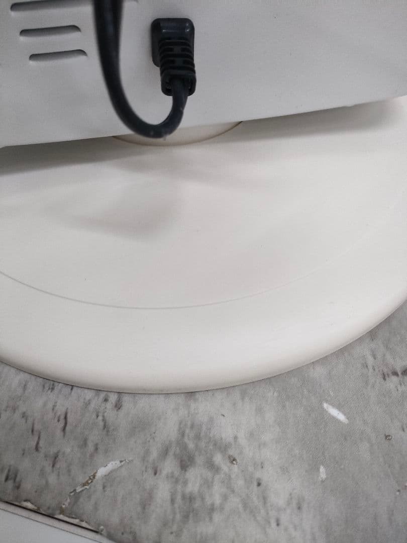 ● アラジン 遠赤グラファイトヒーター ホワイト AEHG100A