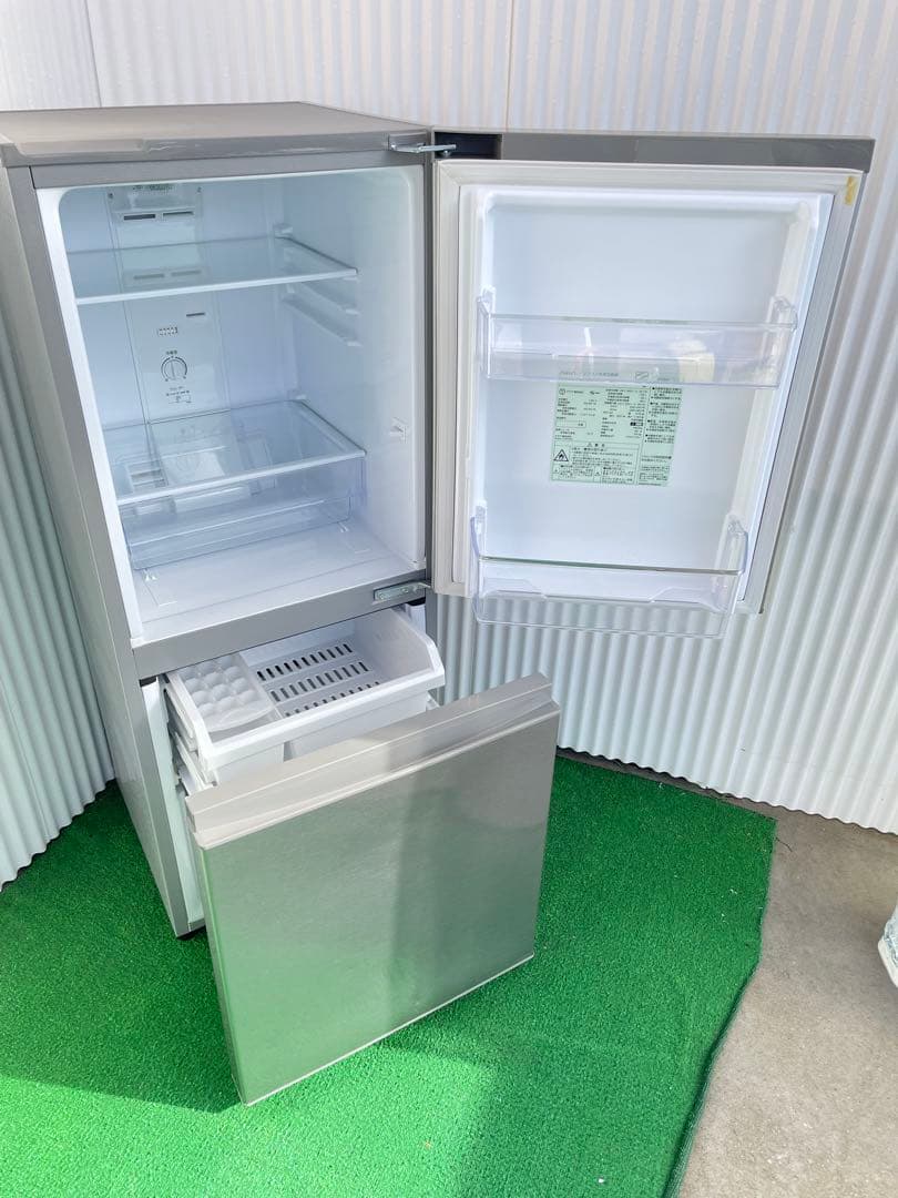 933アクア おしゃれシルバー 2ドア冷蔵庫 126L 右開き 一人暮らし 単身
