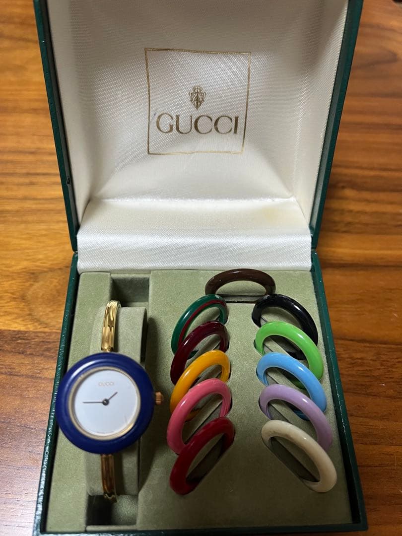 GUCCI　チェンジベゼル　11/12.2 レディース腕時計