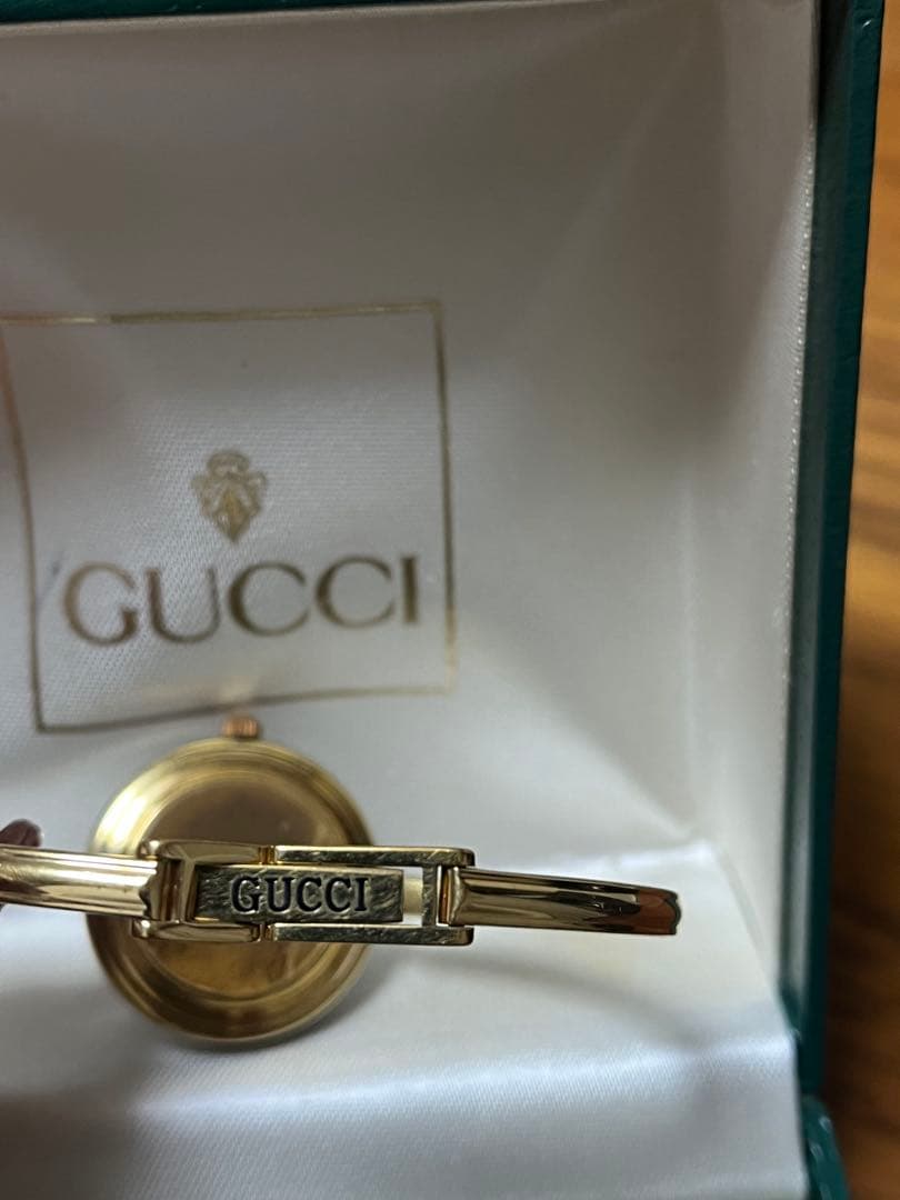 GUCCI　チェンジベゼル　11/12.2 レディース腕時計