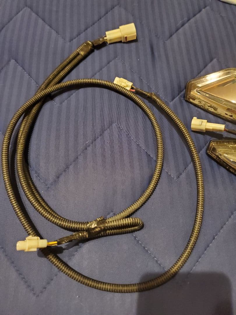 50プリウス後期　モデリスタデイライト&ハーネス