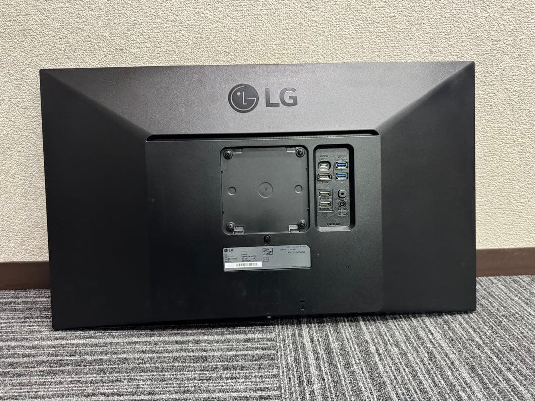 LG 4K 27UN880-B エルゴノミクス アーム スタンド 27インチ