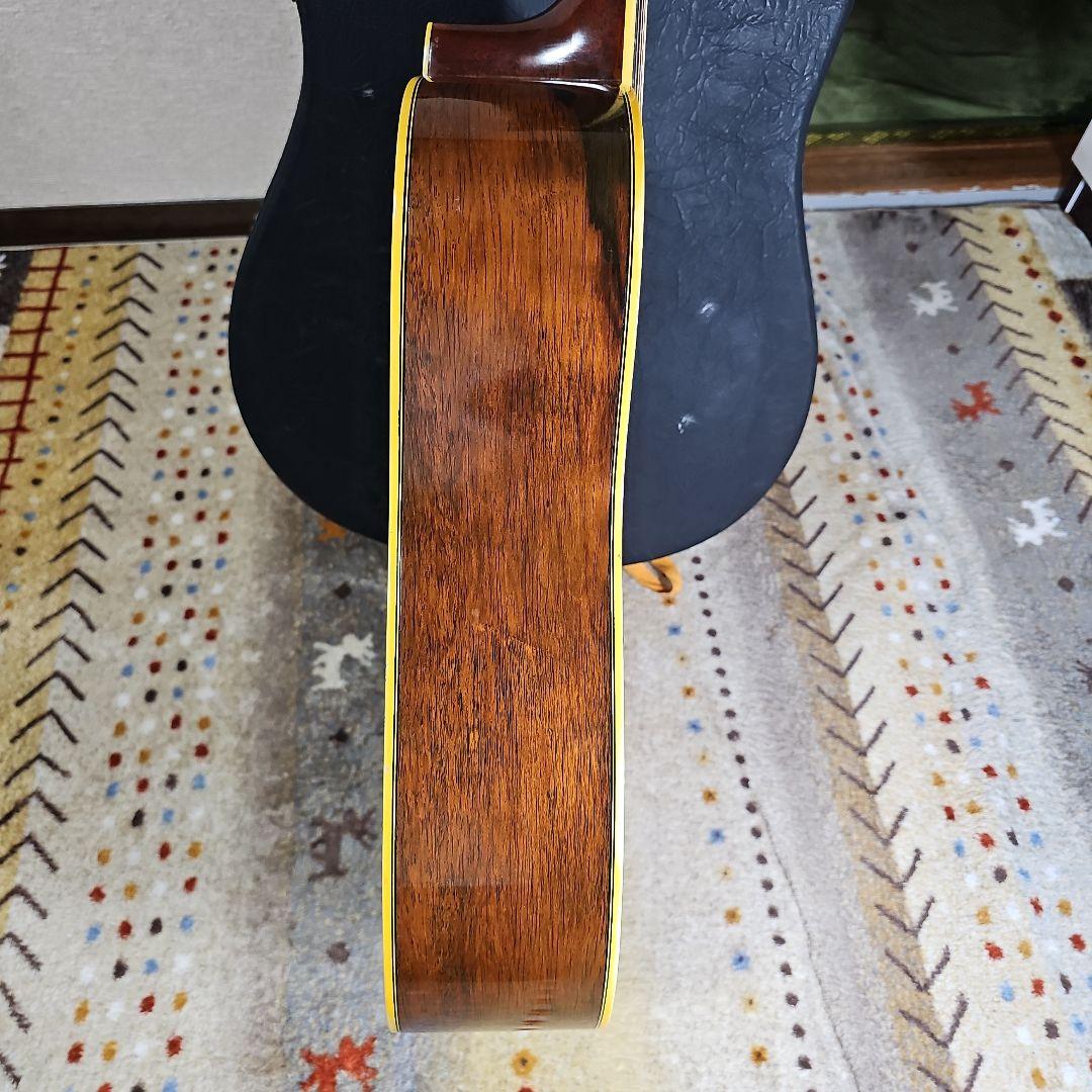 YAMAHA.FG-450グリーンラベル 。ハードケース付き。