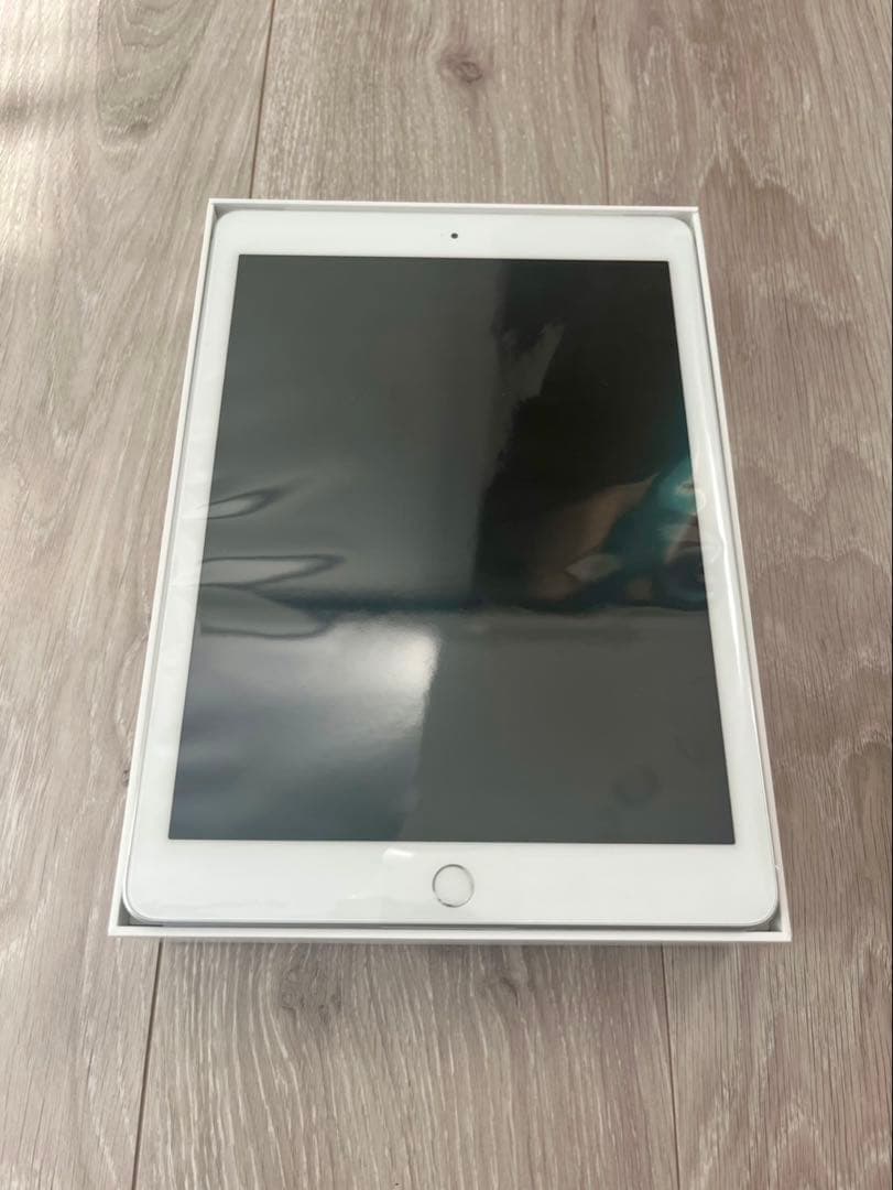 iPad（第6世代）32GB Wi-Fi＋Cellular