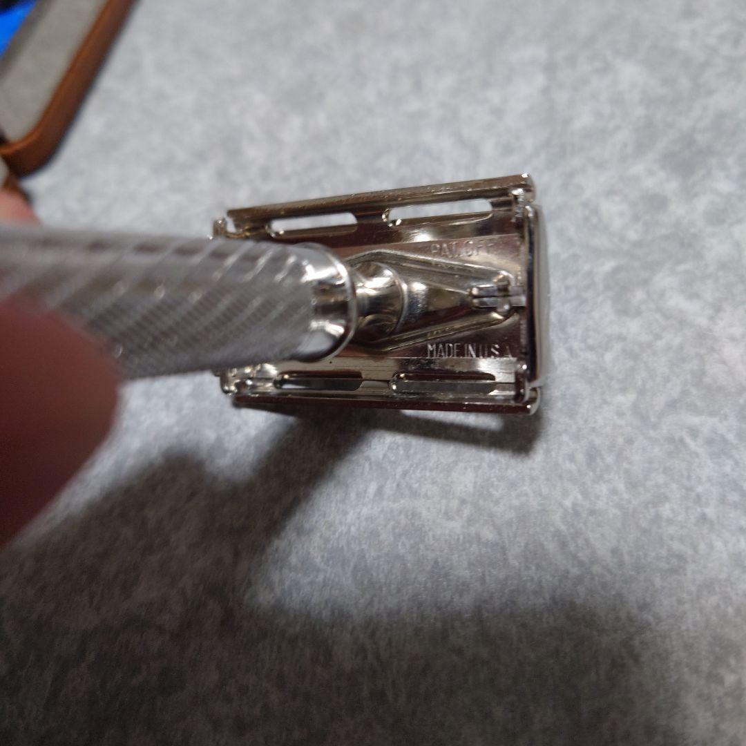 gillette exective 1948 ダチョウ革ケース付き　両刃カミソリ