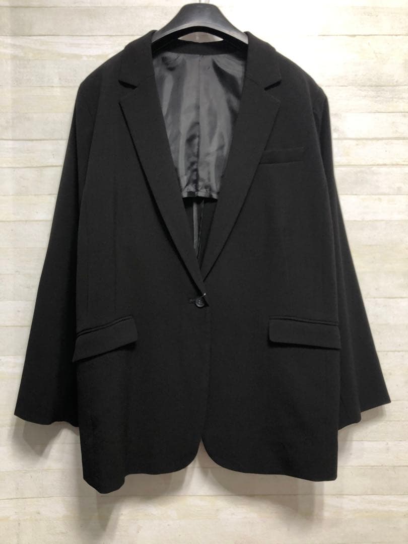 新品☆6Lテーパードパンツスーツ黒系無地ストレッチお仕事フォーマル〇D383