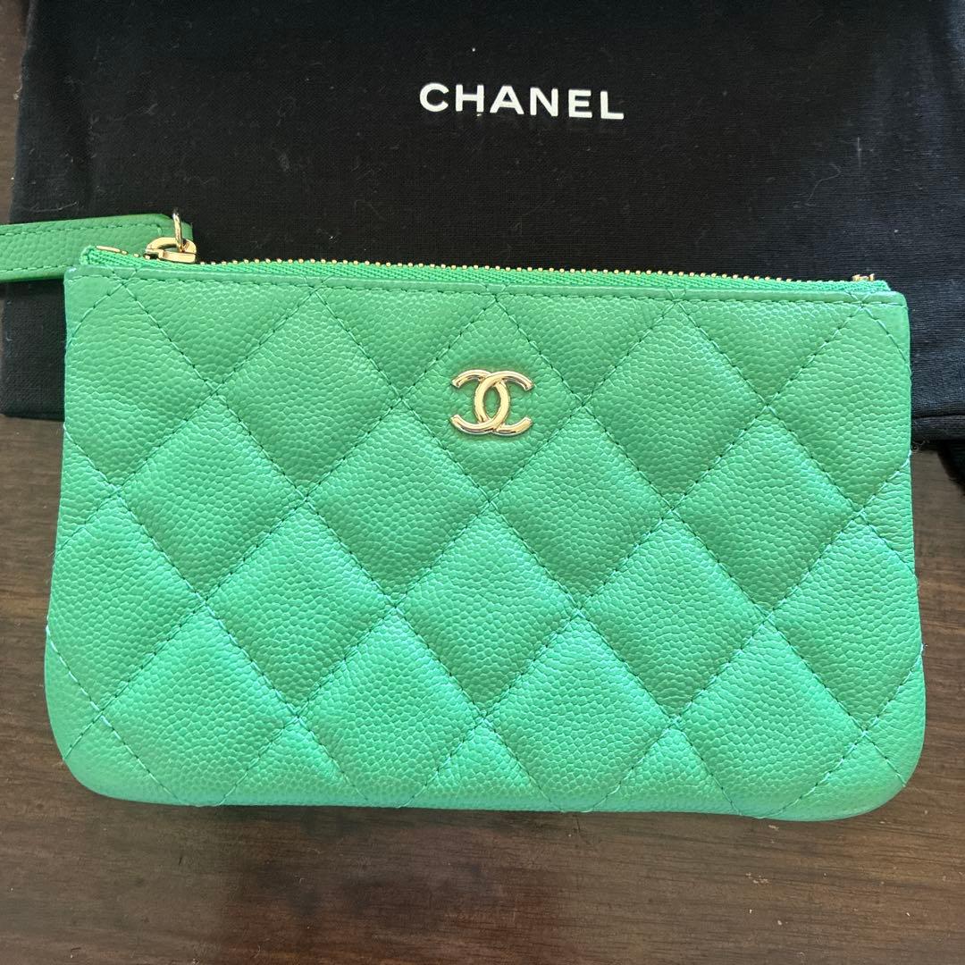 シャネル　ポーチ