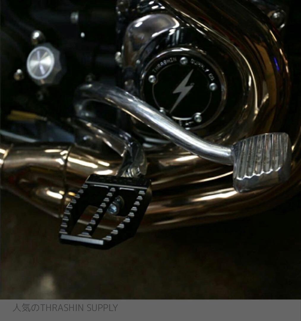 スラッシンサプライ　フットペグ　ハーレー　fxlrst などに