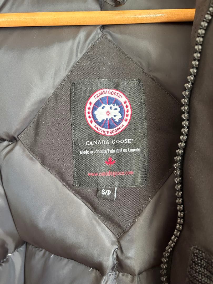   ブラック ダウンジャケット CITADEL