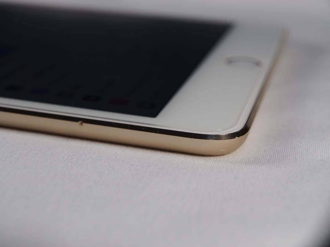 Apple iPad mini 第4世代 A1550 128GB [ゴールド]