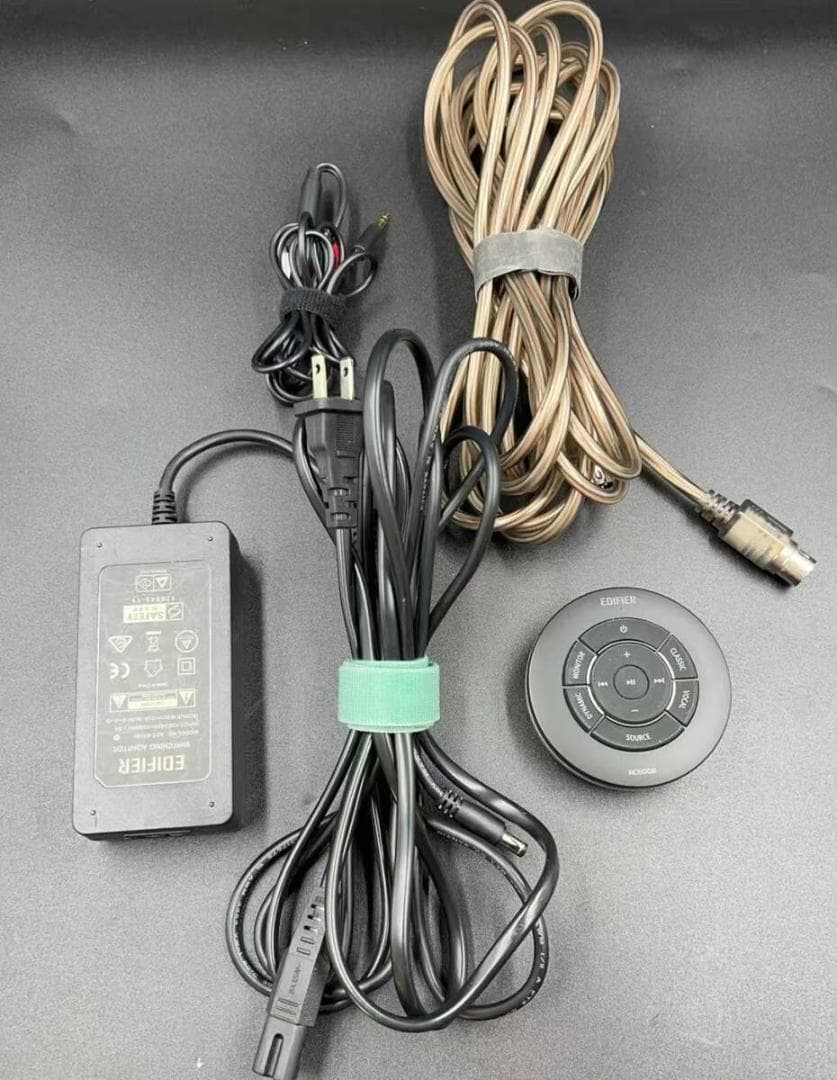 Edifier スピーカー ホワイト/ゴールド