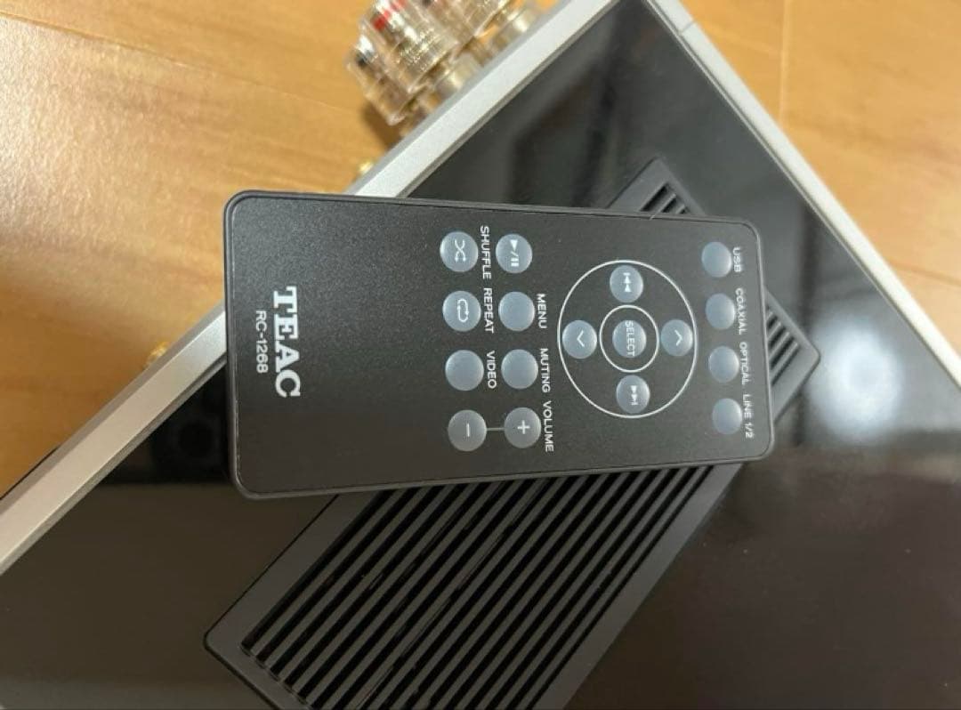 美品　TEAC A-H01 USB DAC ステレオプリメインアンプ シルバー