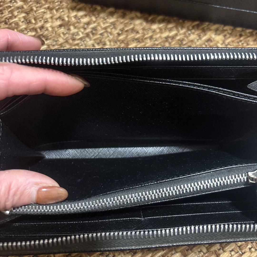 PRADA ブラック 長財布 箱・カード付き