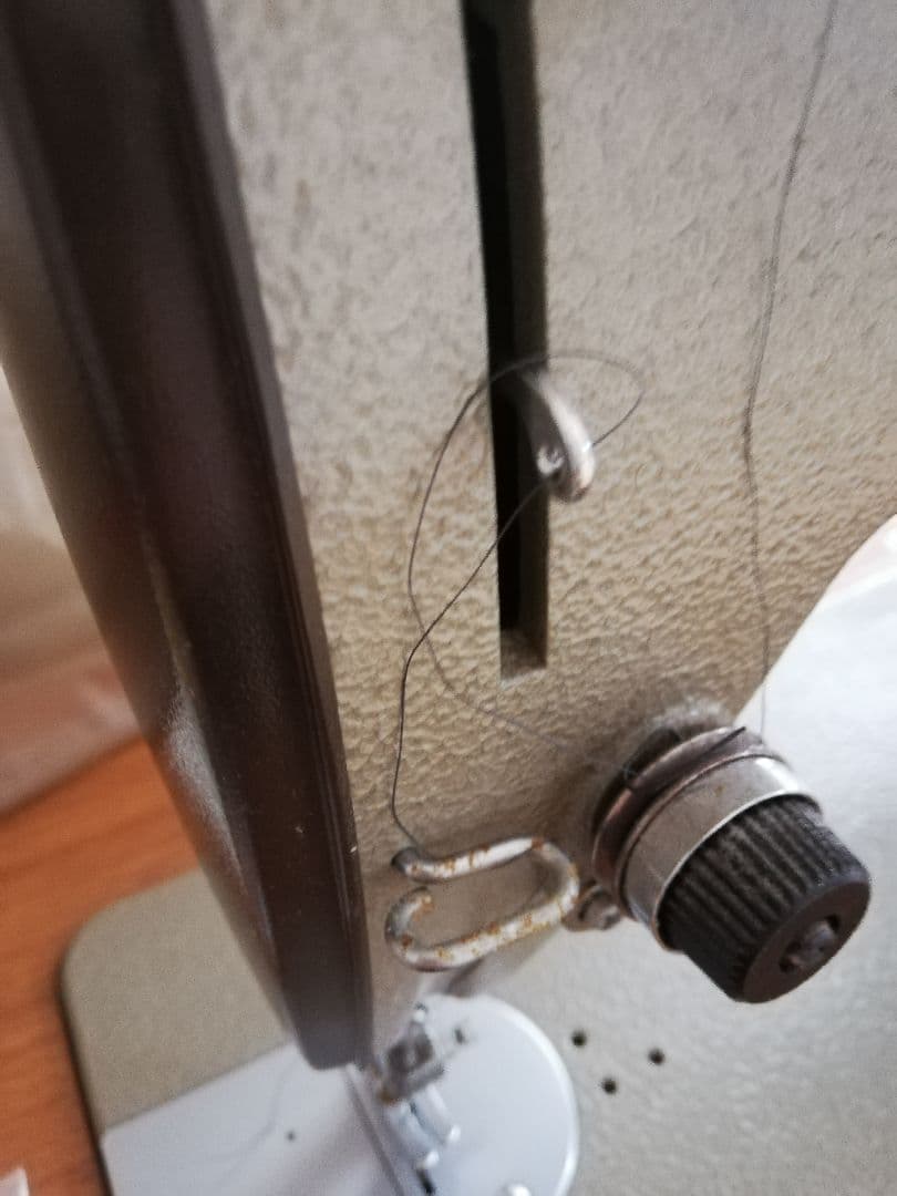 ブラザー　brother 職業用本縫いミシン　付属椅子