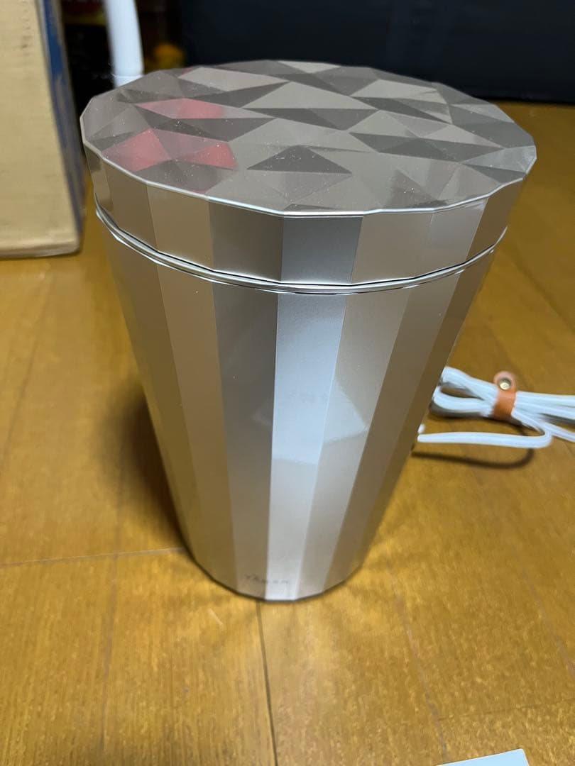 YAMAN 美顔器 シルバー 多面体デザイン