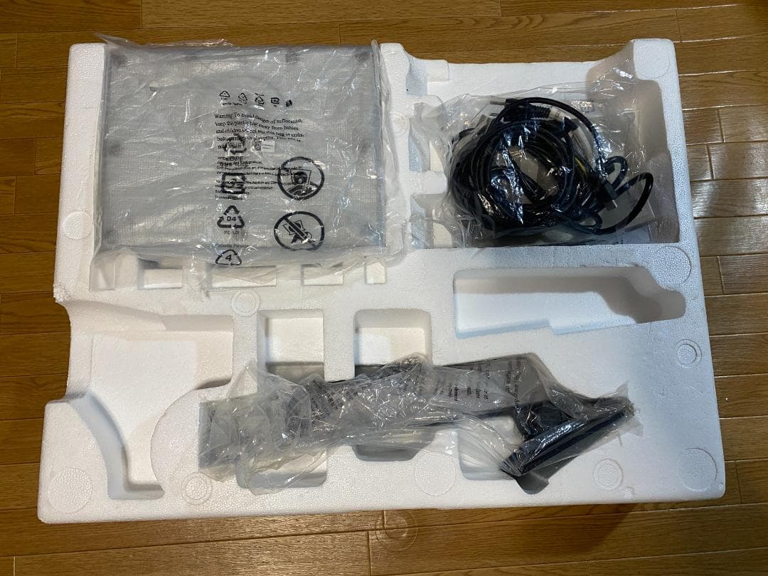 ASUS 27型ワイドIPSパネル搭載液晶4KモニターPA279CV-R