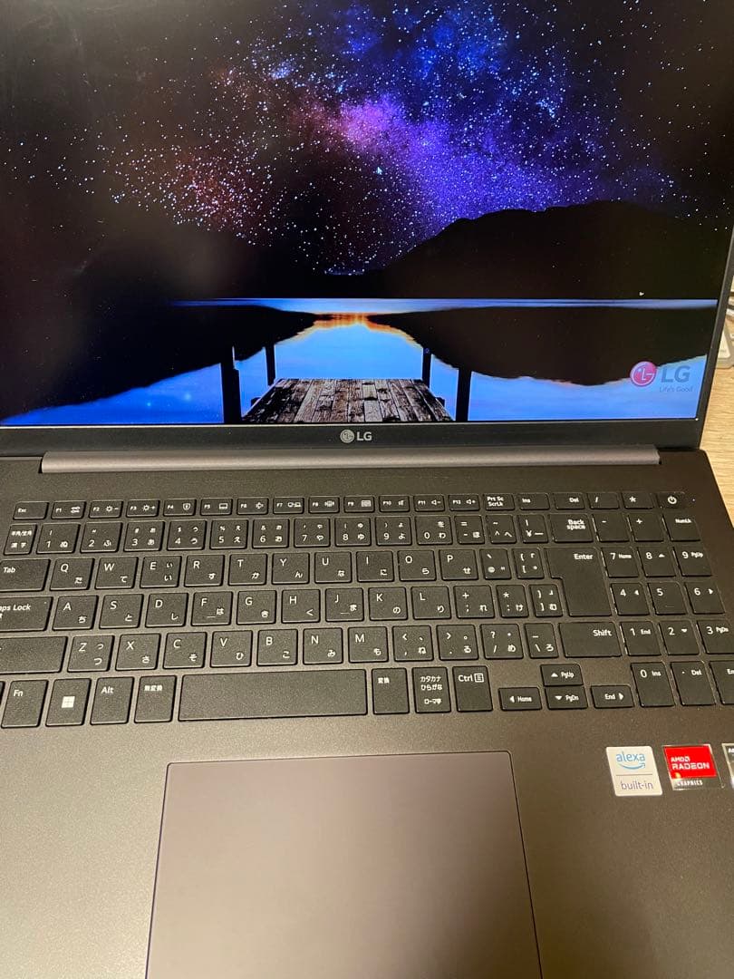 LG Ultra 16U70Q　超軽量　16インチ　メーカー保証2026年12月