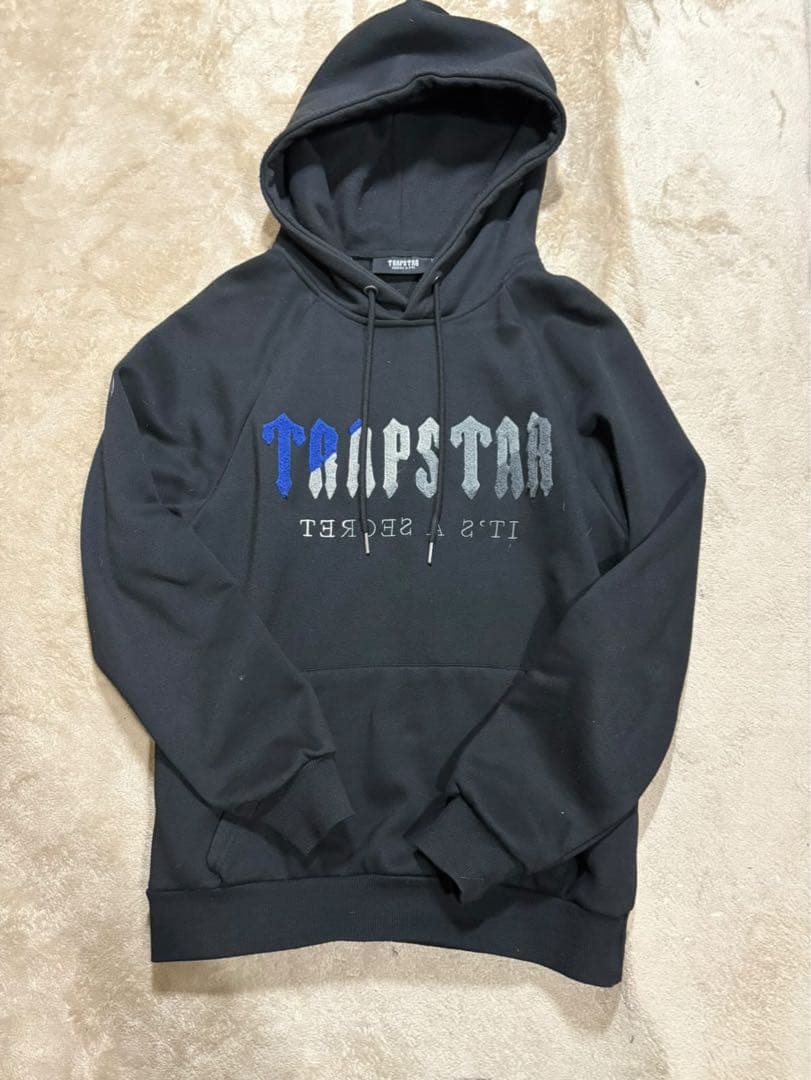 TRAPSTAR ブラック フード付きパーカー