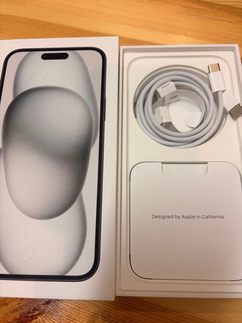 おにぎり　iPhone 15 plus ブラック 本体 simフリー