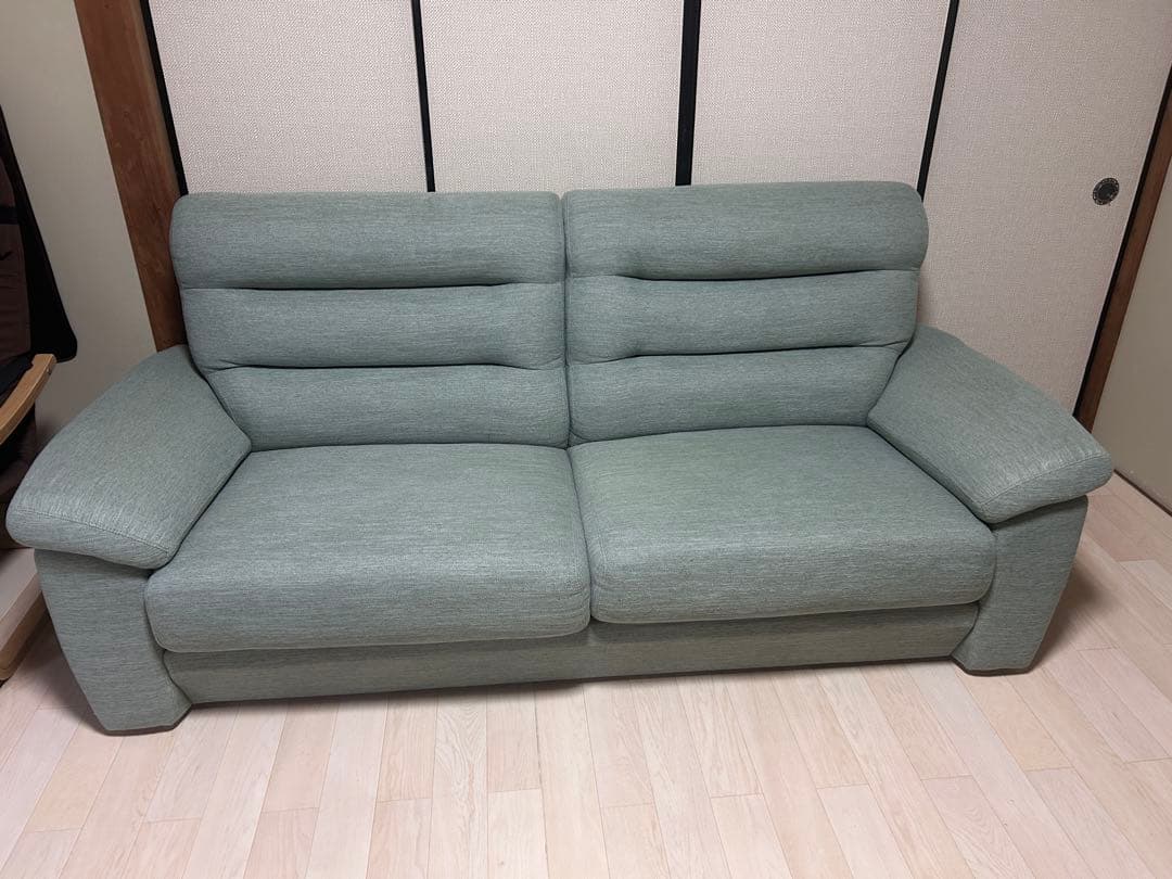 モダンなファブリック3人掛けソファ　ニトリ　カフェオレさま専用