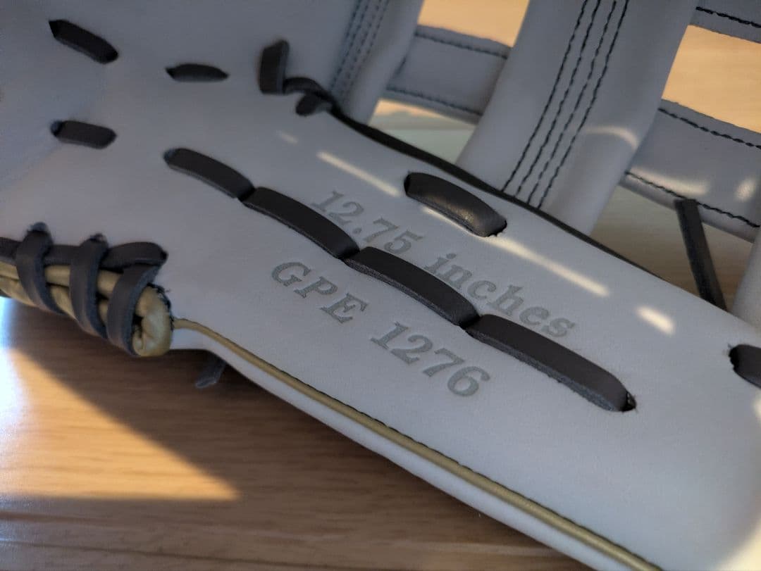 【本日のみ】MIZUNO PRIME ELITE 軟式用 ホワイト＆グレー