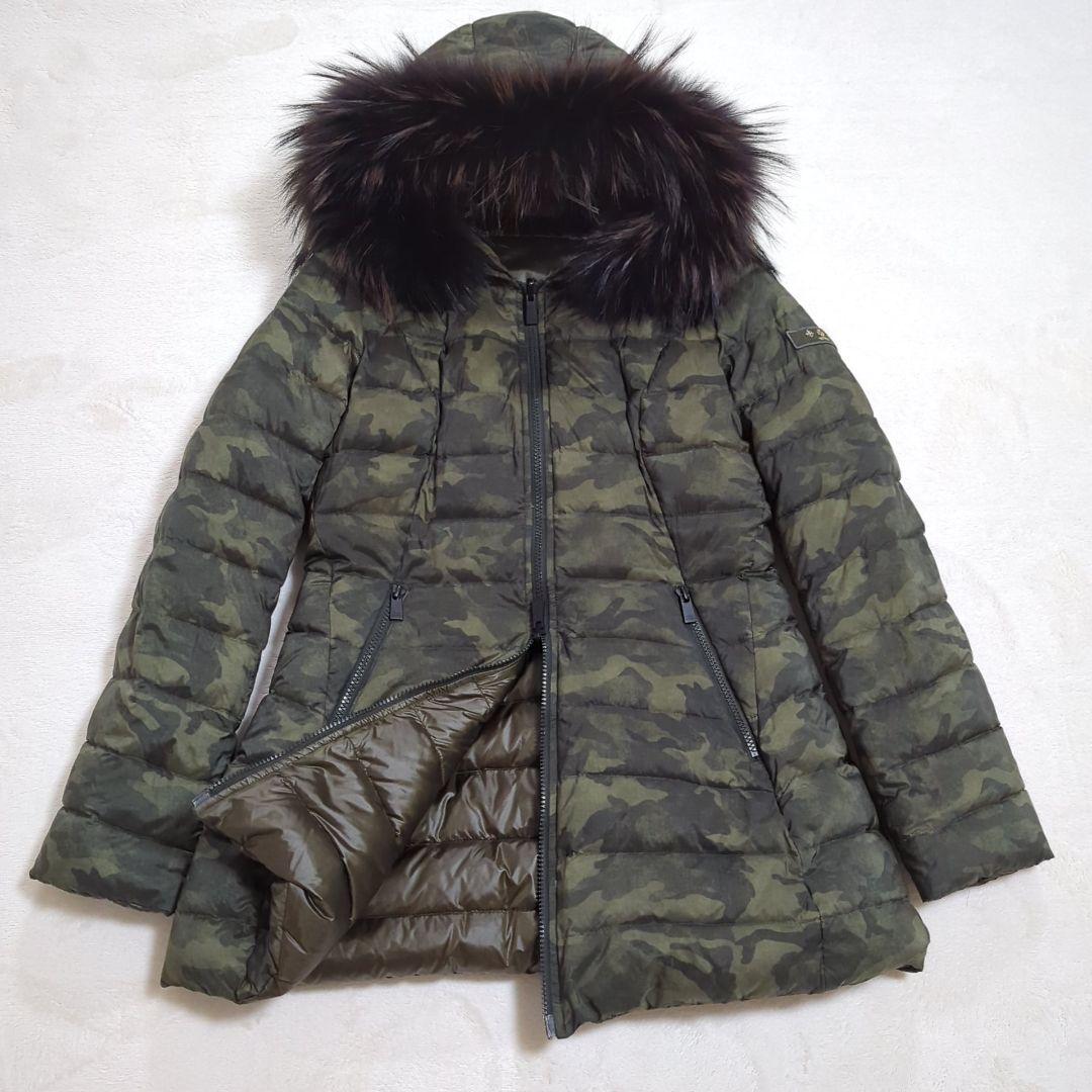 極美品 2 タトラス CARINA リバーシブル カモフラ ダウンコート ファー