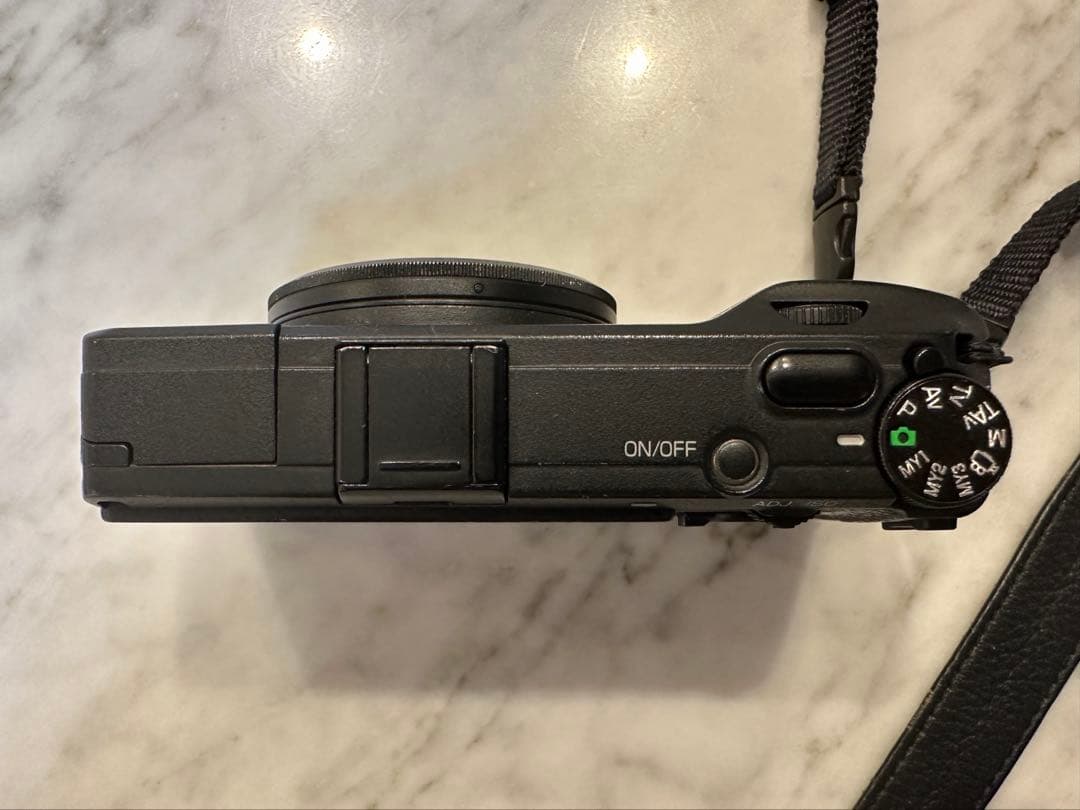 RICOH GR 初代　コンパクトデジタルカメラ ショット数949回