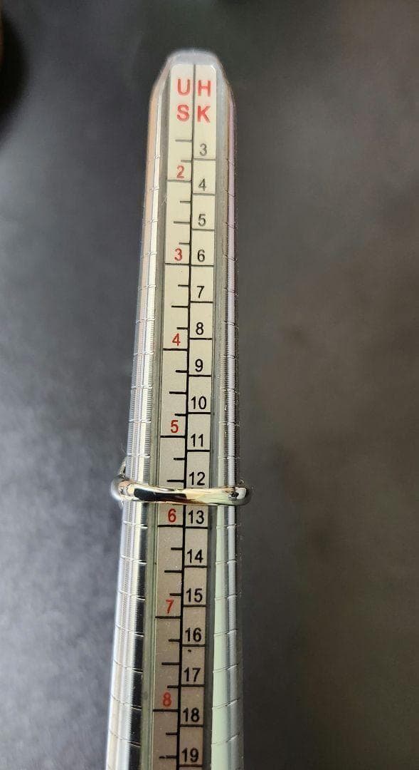 激レア‼️超大粒　9ct超え　くっきり猫目　グリーントルマリンキャッツアイ　pt