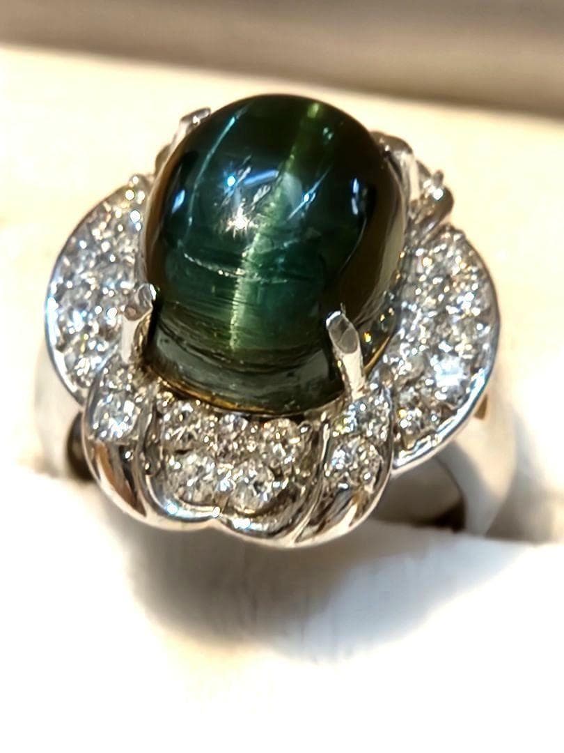 激レア‼️超大粒　9ct超え　くっきり猫目　グリーントルマリンキャッツアイ　pt