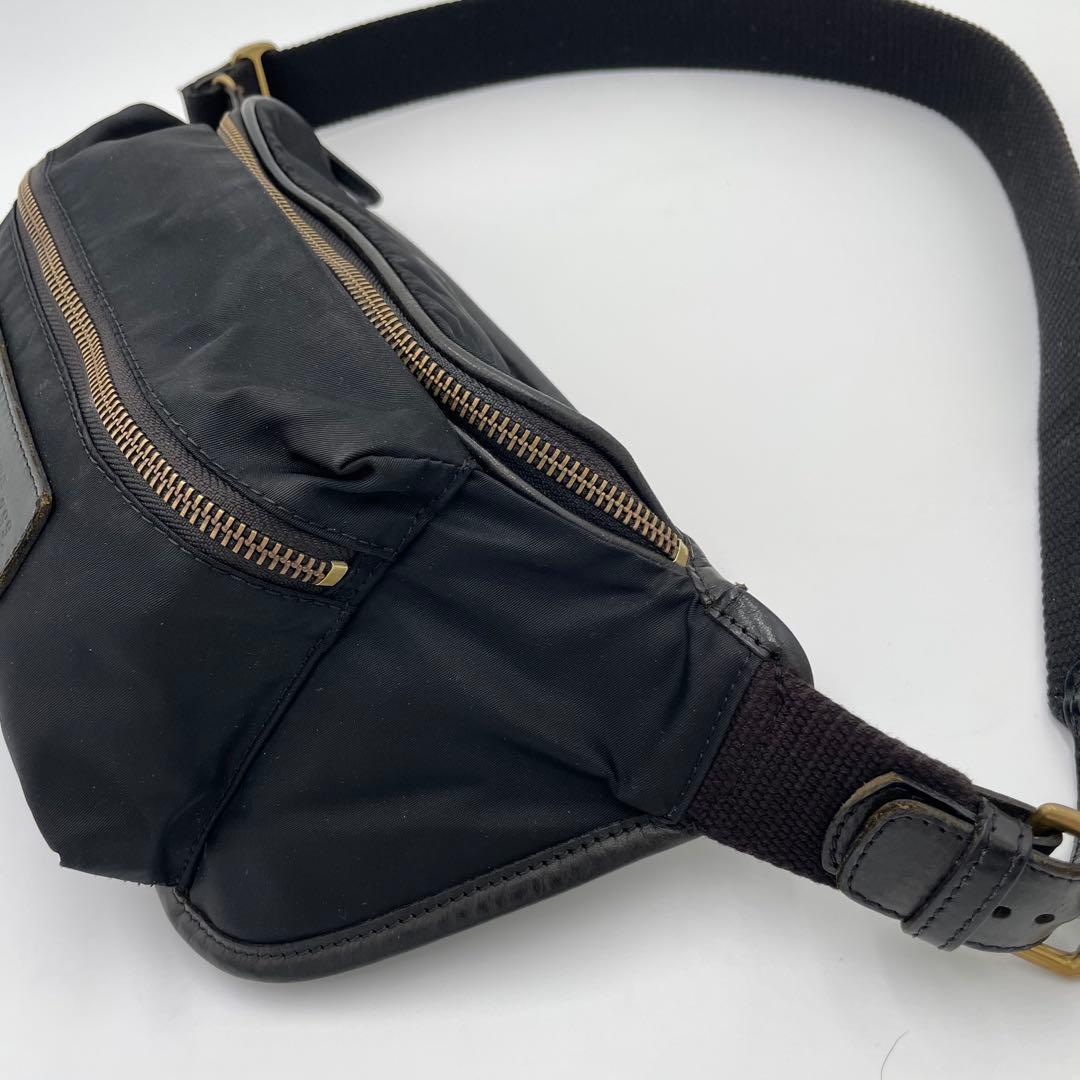 フェリージ　ボディバッグ　ウエストバッグ　799 型押しロゴ　ナイロン　レザー