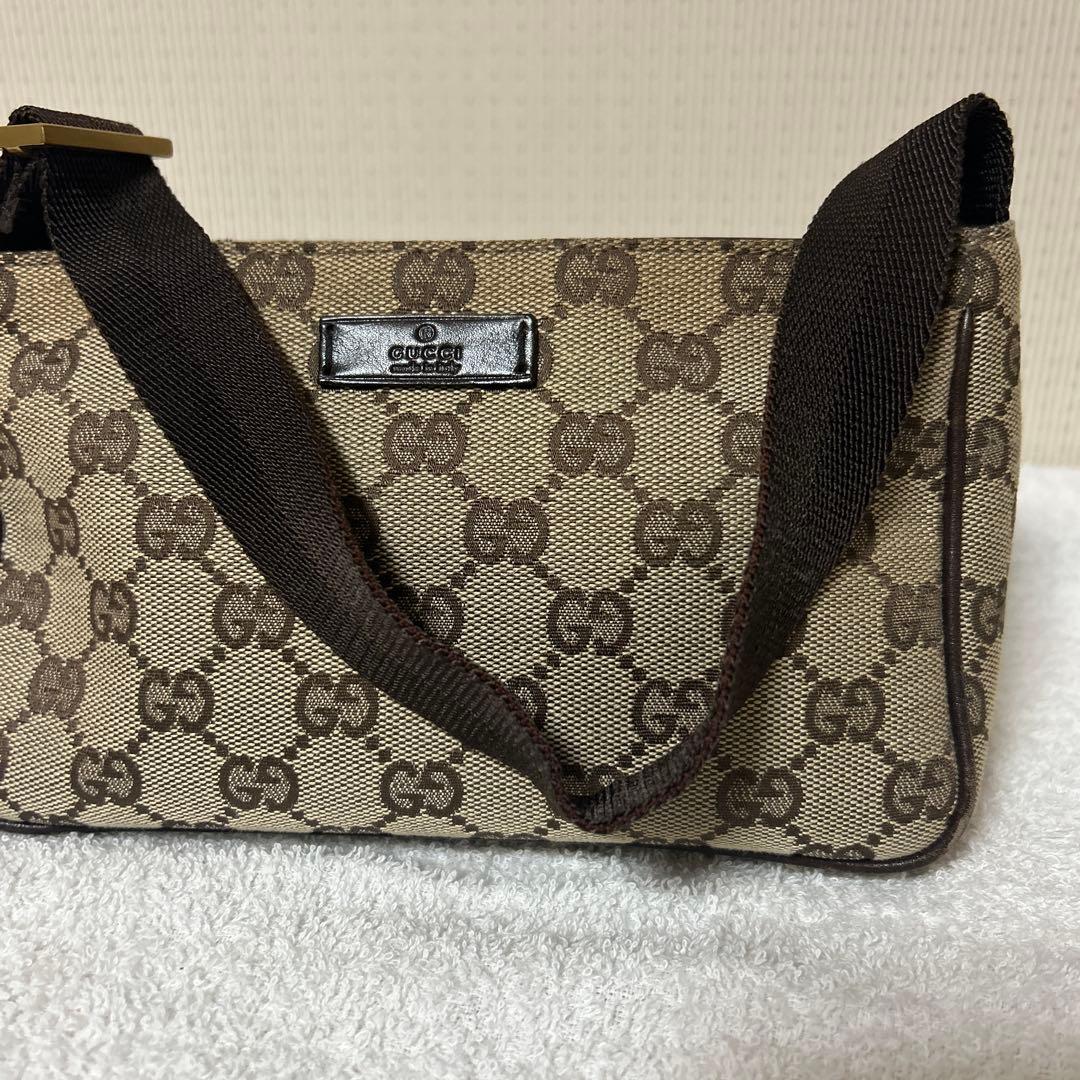 グッチ アクセサリーポーチ ミニバッグ ggキャンバス ロゴ