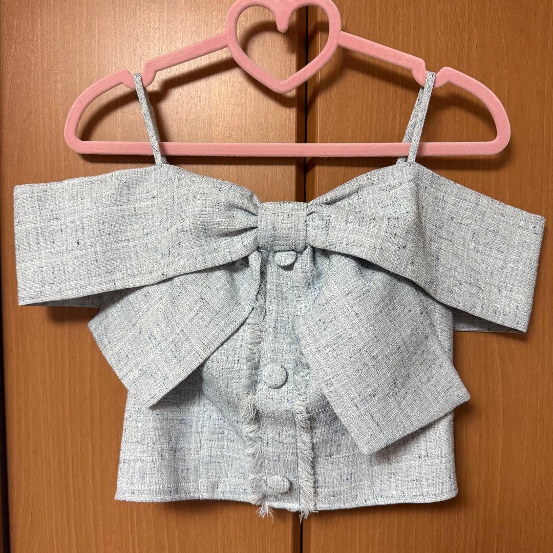 LIP SERVICE ツイードリボンオフショルトップス